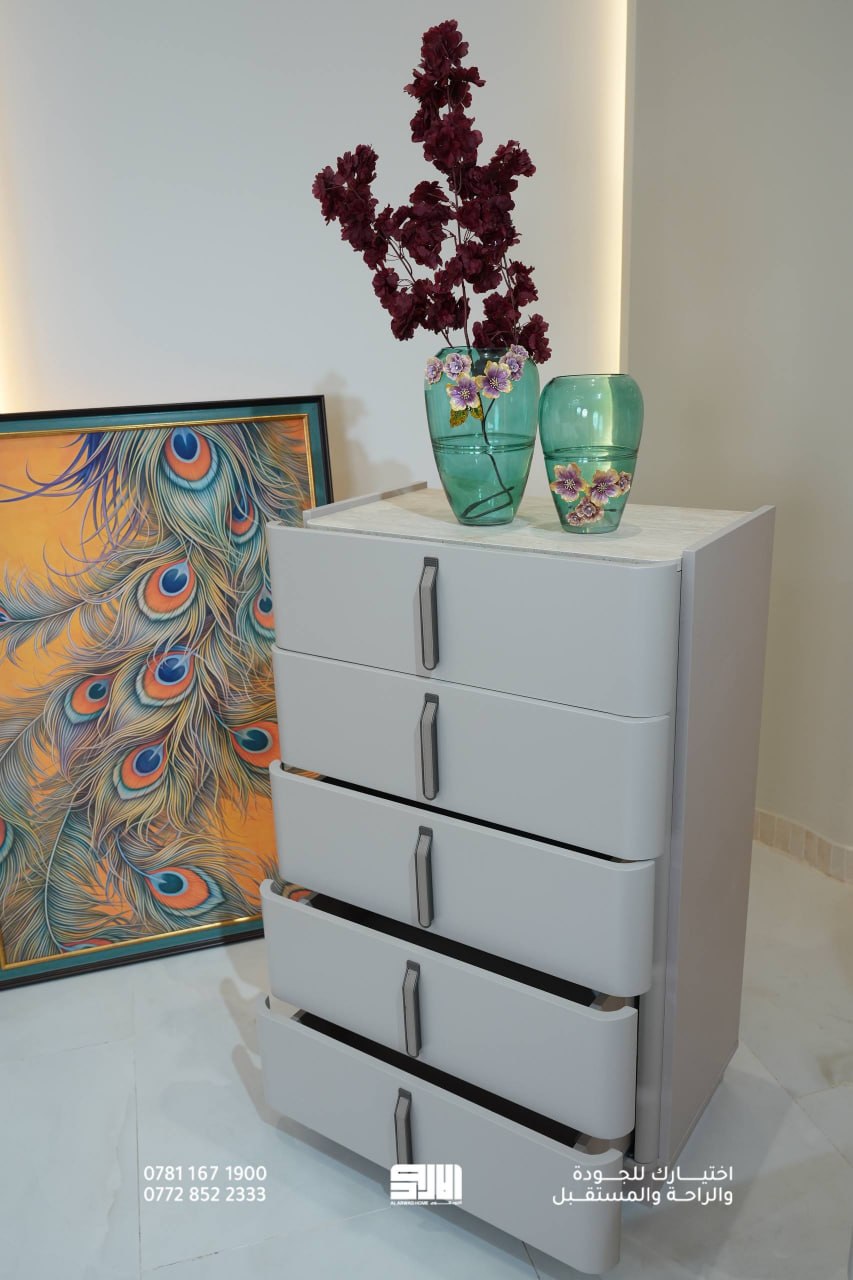 Razan 10-Piece Bedroom Set